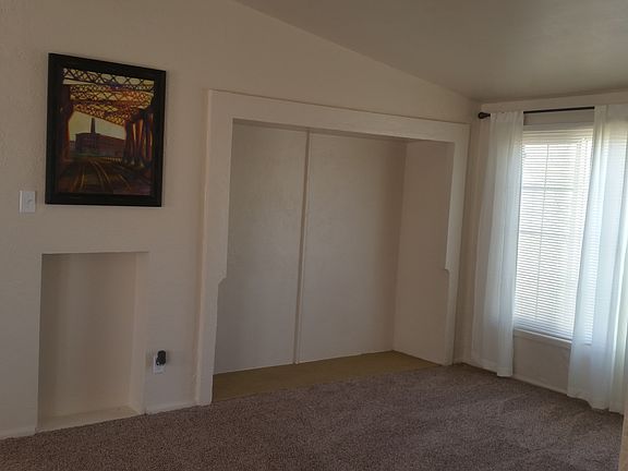 large open concept lvngrm