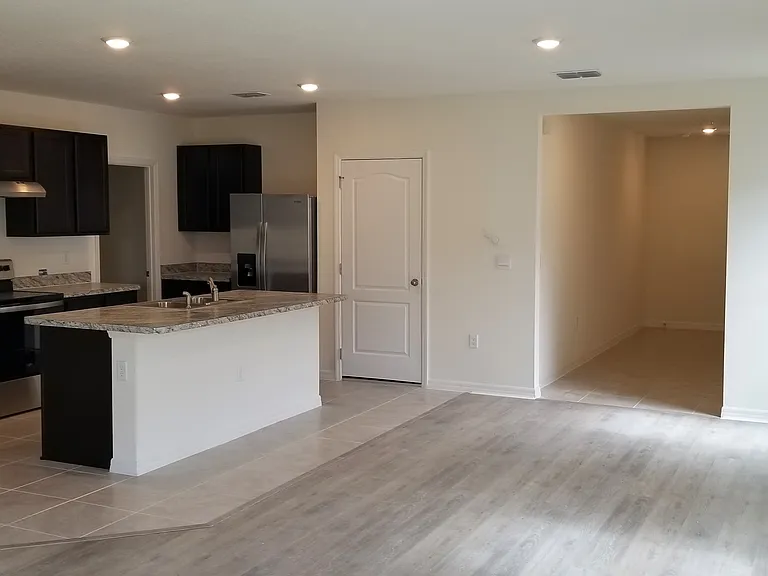 1419 Glenrise Ct — Photo 6