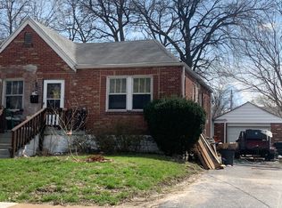 9280 E Breckenridge Rd, Saint Louis, MO 63114