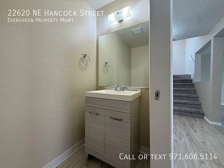 22620 NE Hancock St — Photo 13
