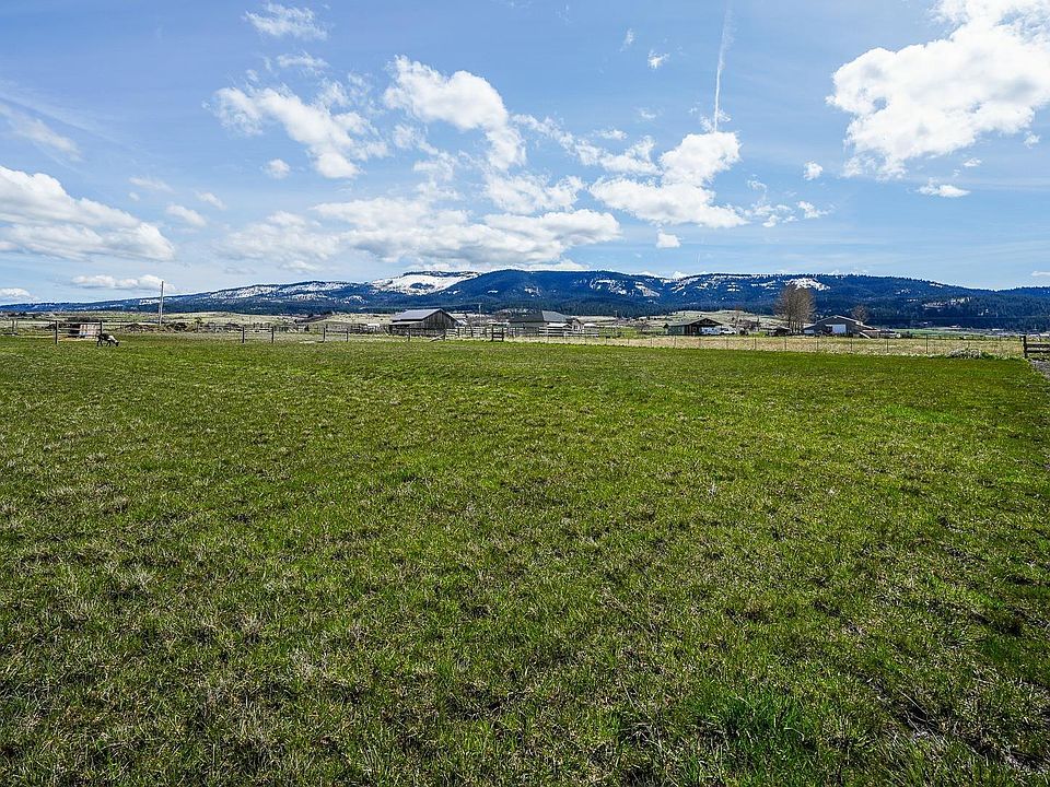 1st image of 3 Summerbreeze Ln