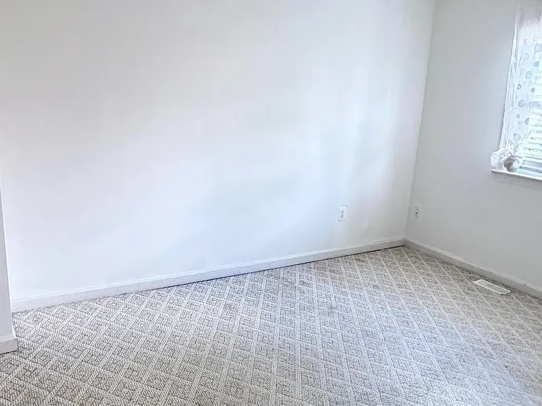 2188 Mayflower Dr — Photo 8