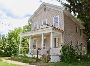 4 Washington St, Johnstown, NY 12095
