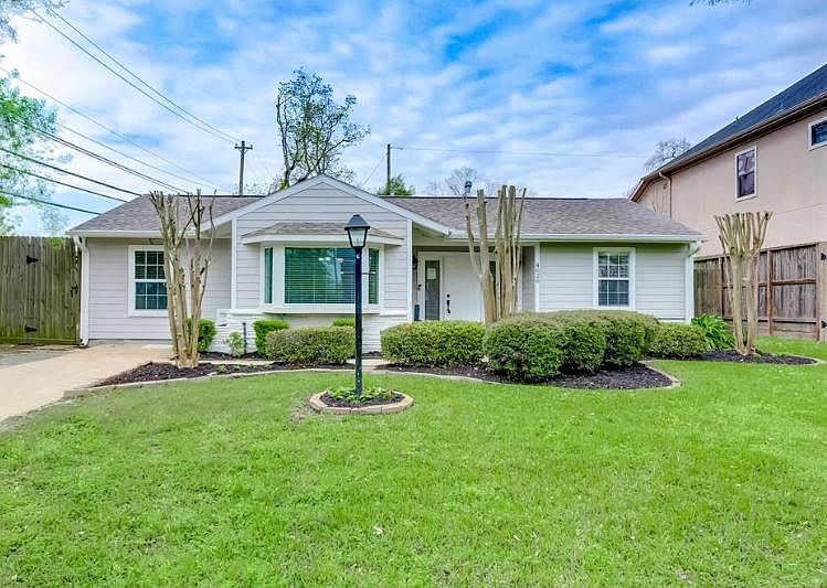 1st image of 4628 Mimosa Dr
