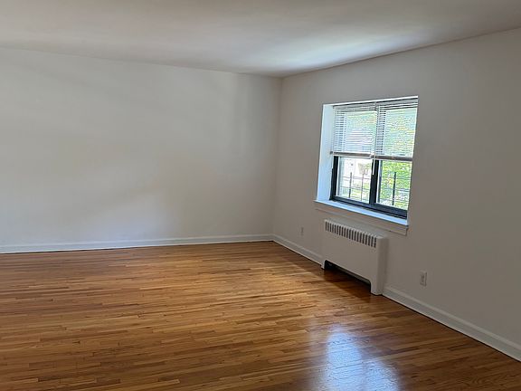 3rd image of 153 Washington Ave APT D