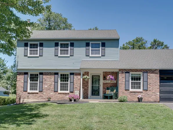 327 Lenape Ln, Chalfont, PA 18914