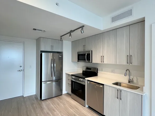 1472 NW 34th St #B1, Miami, FL 33142