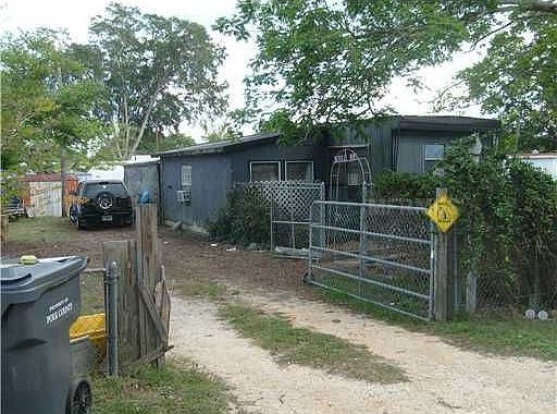 1st image of 135 Cypress St
