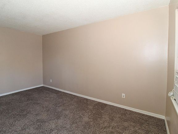 3rd image of 2614 S 57th St #4