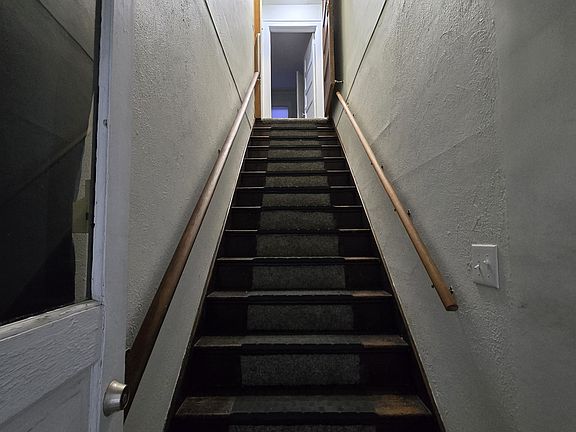 5th image of 426 N Jameson Ave #1/2