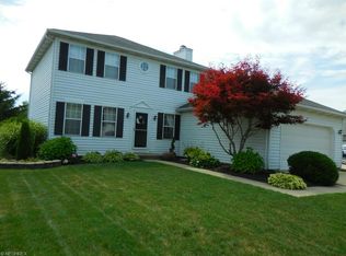 9601 Grist Mill Run, Olmsted Falls, OH 44138