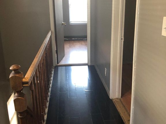 5th image of 2791 Claflin Ave