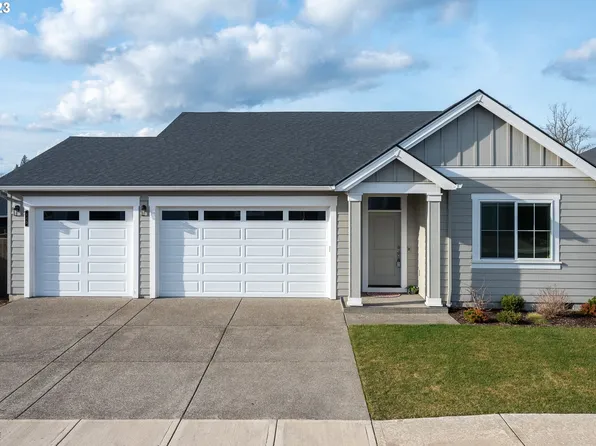 145 NE Liberty Ln, Estacada, OR 97023