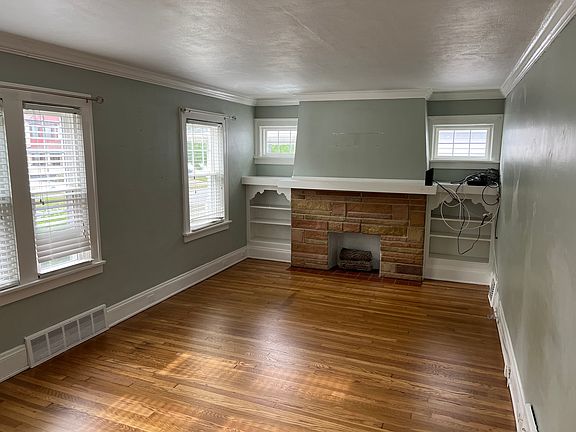 4th image of 1215 Edwards Ave #1