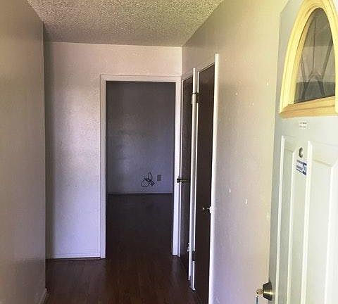 3rd image of 108 Shiela Ct