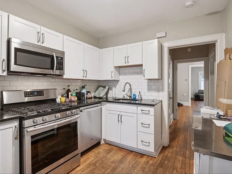 3045 Grand Ave S #2 — Photo 5