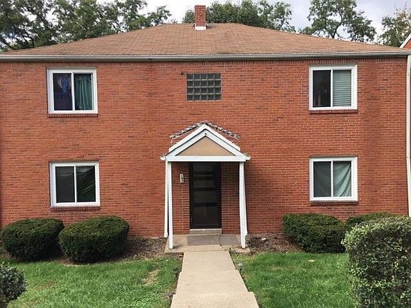 Front of building, apartment is 2nd floor on the right