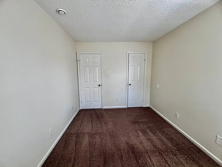 1611 Slidell Ln — Photo 26