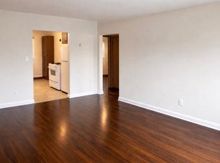 2701 N 51st St #3, Milwaukee, WI 53210