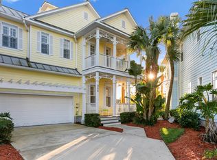 942 Hemingway Cir, Tampa, FL 33602