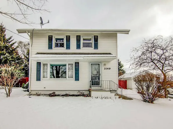 3149 Maple Grove Dr, Madison, WI 53719