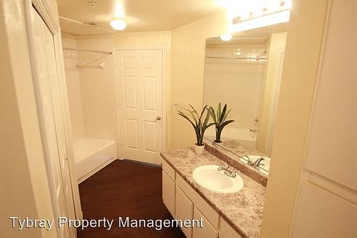 2nd image of 2320 Gracy Farms Ln APT 0321