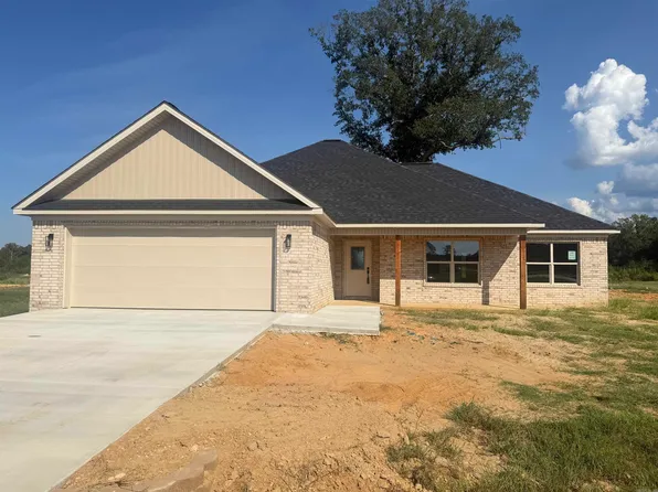 1088 Duke Dr, Bauxite, AR 72011