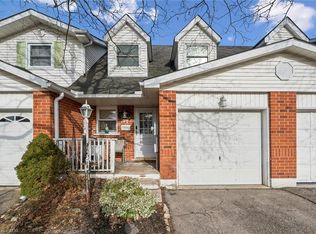 37 Edgemere Dr, Cambridge, ON N1P 1A9