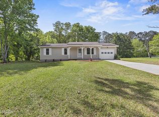 101 Brandywine Dr, Forsyth, GA 31029