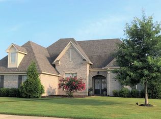 13230 S Three Hawks Dr, Olive Branch, MS 38654