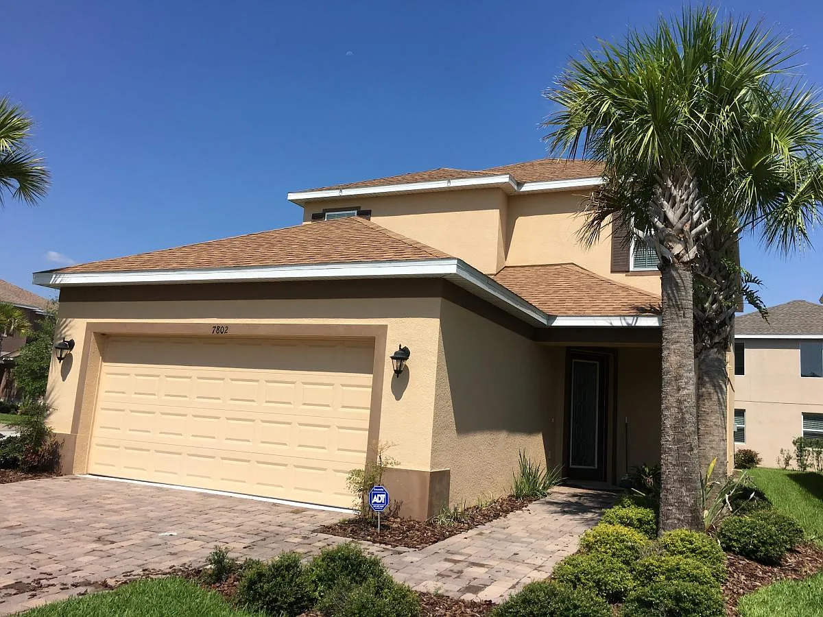 5 bed, 3.5 bath, 2639 sqft, $3,450 — Photo 1