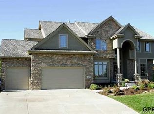 17504 Riggs St, Omaha, NE 68130