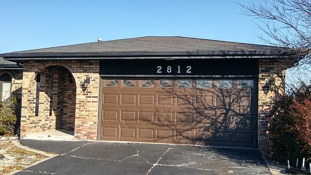 1st image of 2812 Lake Park Dr