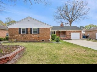 6279 Drew Dr, Virginia Beach, VA 23464