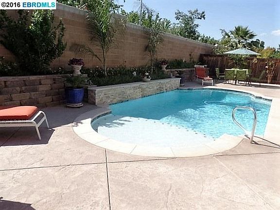 4th image of 139 Pescara Blvd