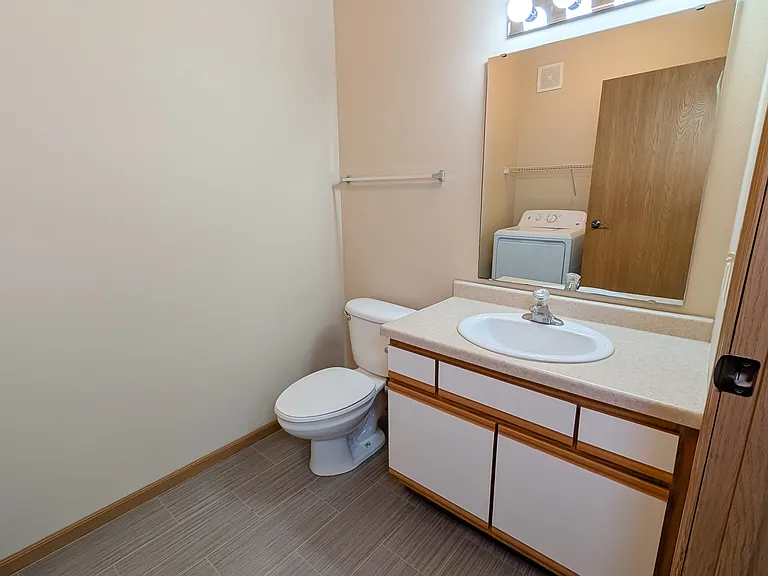 Osgood Townhomes 4250 & 4270 — Photo 15