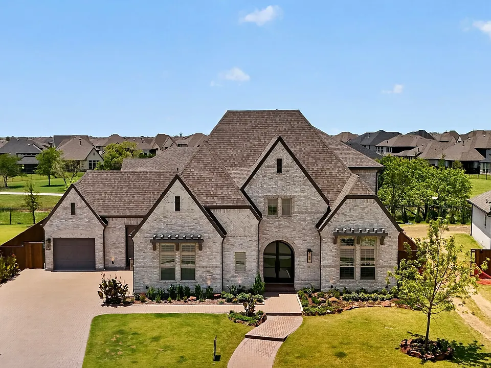 321 Pecan Trl
