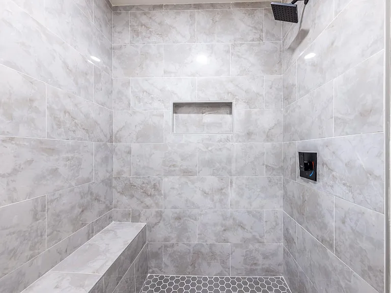 7601 W Gate Blvd — Photo 36