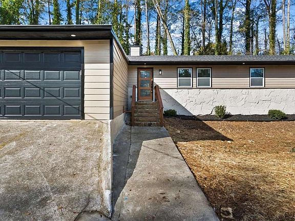 3rd image of 2950 Concord Dr