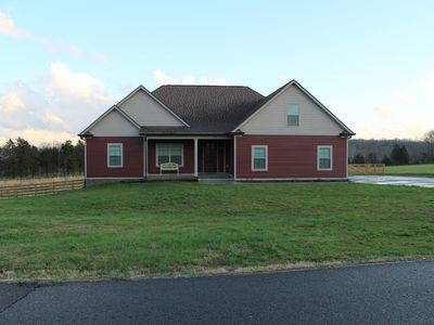 1066 Myatt Loop, Burns, TN, 37029