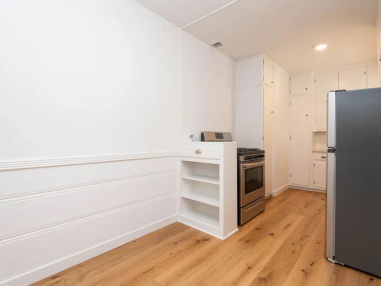 9031 Rangely Ave — Photo 7
