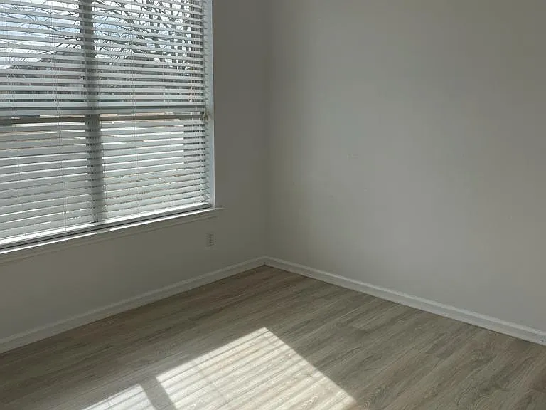 101 Cliffbrook Dr — Photo 23