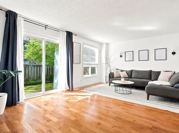 175 Siebert Ave #9, Kitchener, ON N2C 2M1