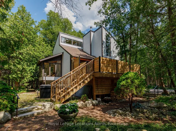 157 Woodland Park Rd, The Blue Mountains, ON N0H 1J0