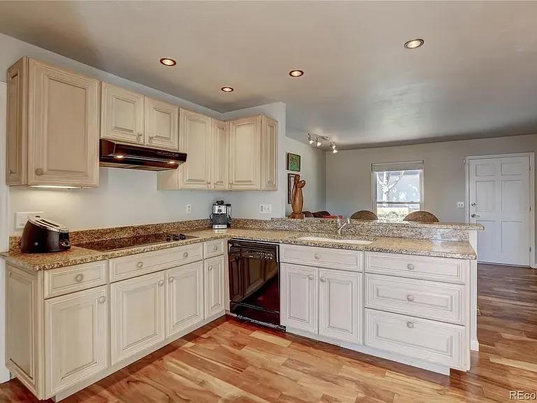 3422 S Holland Way — Photo 13