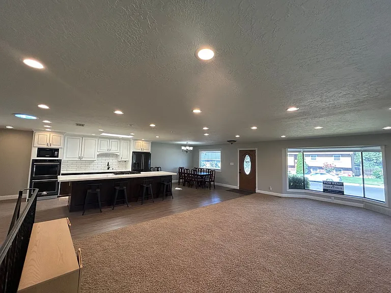 428 N 200 E — Photo 5