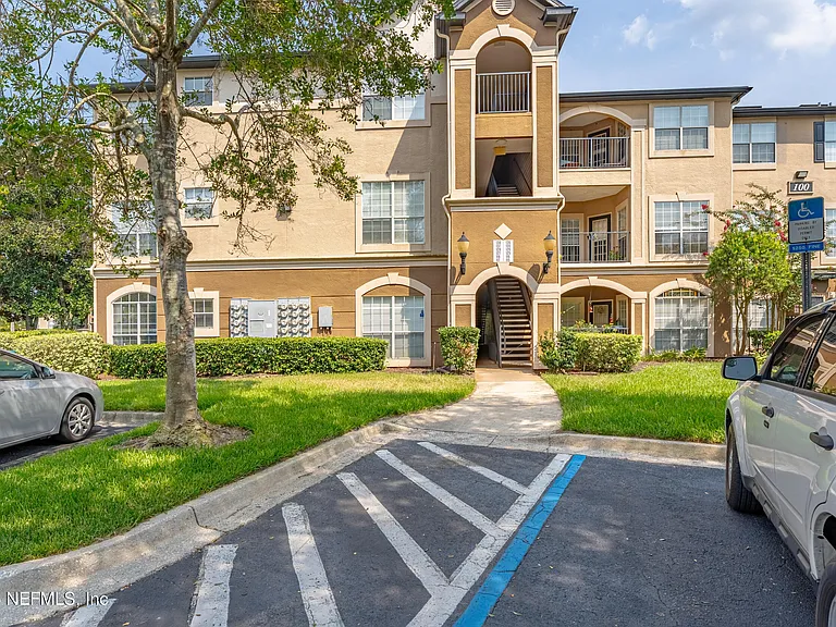 10961 Burnt Mill Rd #137 — Photo 4
