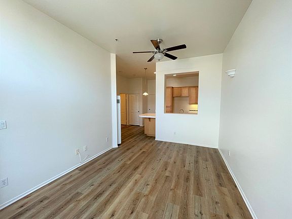 3rd image of 1073 N Ventura Ave APT 101