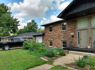 566 Saint George St, Dubuque, IA 52003