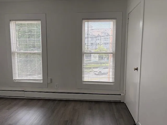 166 Rochelle Ave #2 — Photo 9